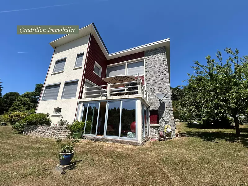 Maison, 240 m²