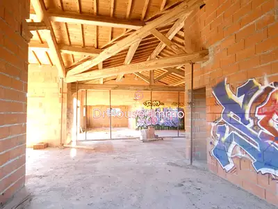 Maison, 612 m²