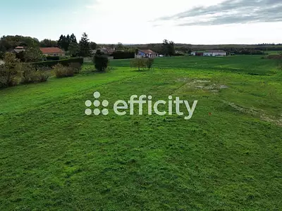 Terrain, 819 m²