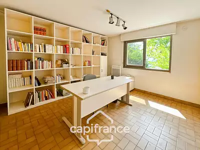 Maison, 176 m²