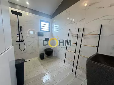 Maison, 169 m²