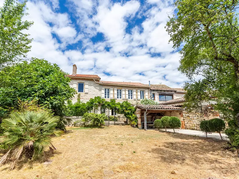 Maison, 275 m²