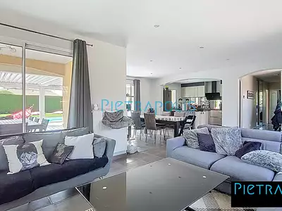 Maison, 160 m²