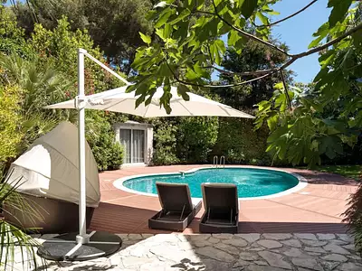 Maison, 245 m²