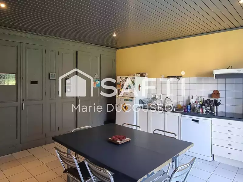 Maison, 310 m²