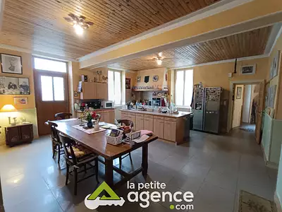 Maison, 348 m²