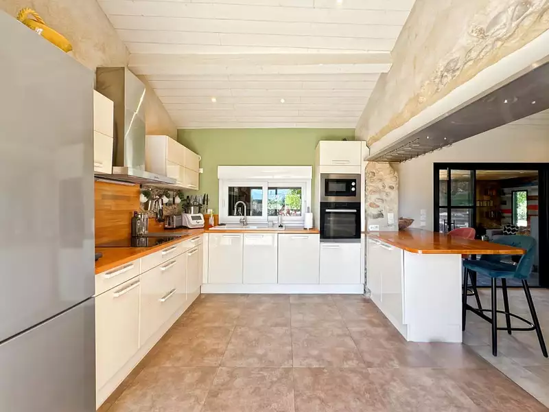Maison, 195 m²