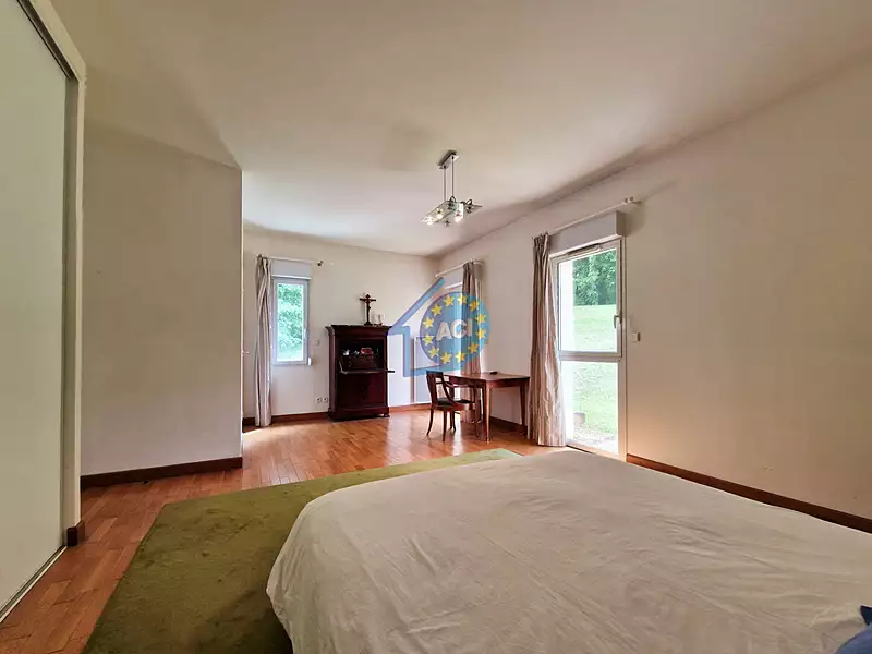 Maison, 360 m²