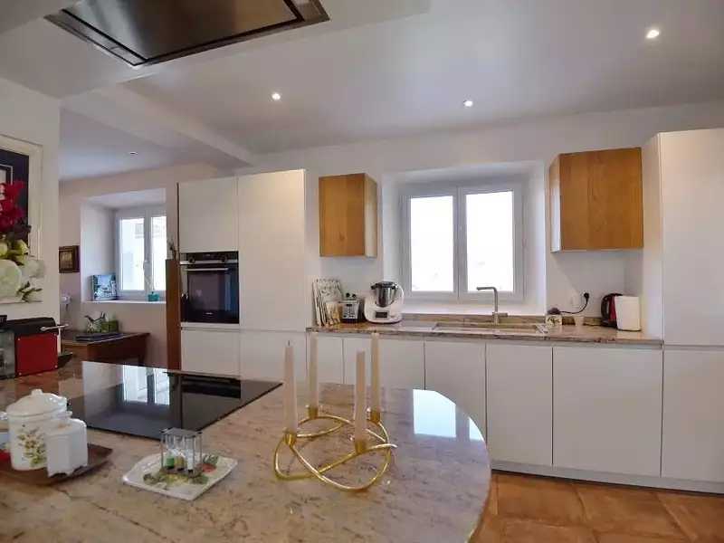 Maison, 200 m²