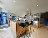 Maison, 240 m²
