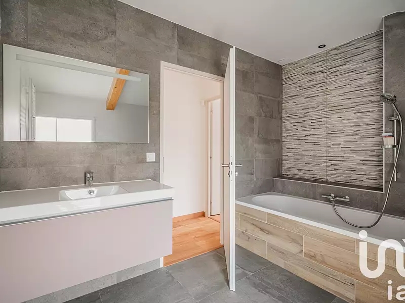 Maison, 174 m²
