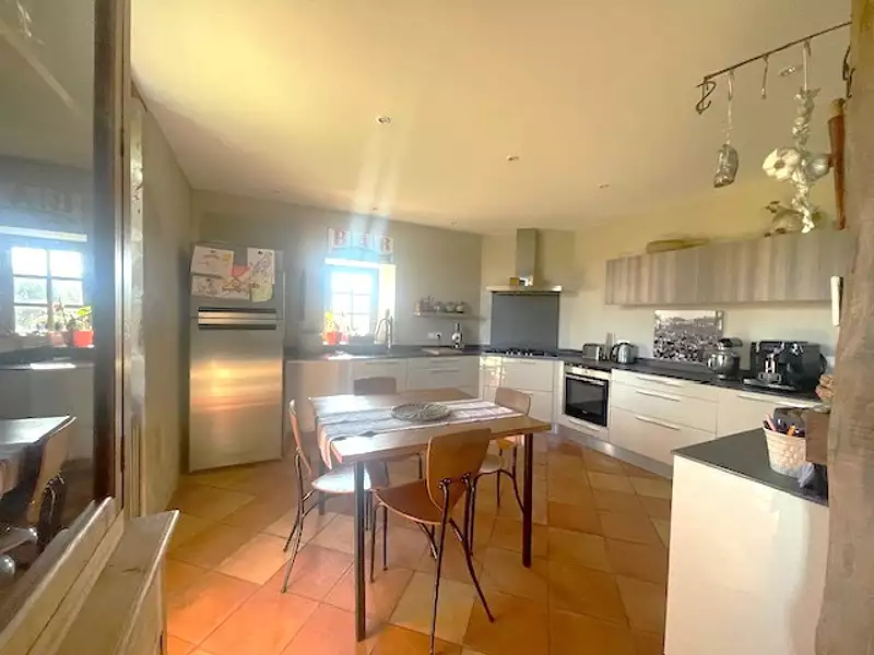 Maison, 252 m²