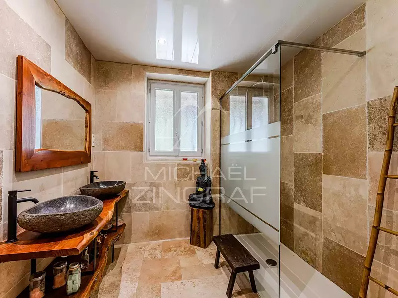 Maison, 200 m²