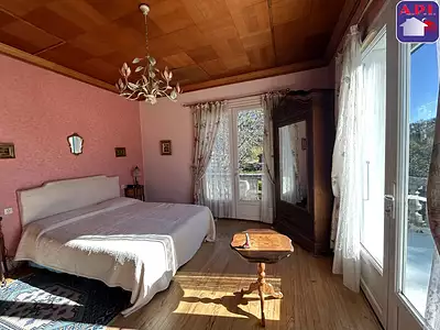 Maison, 235 m²