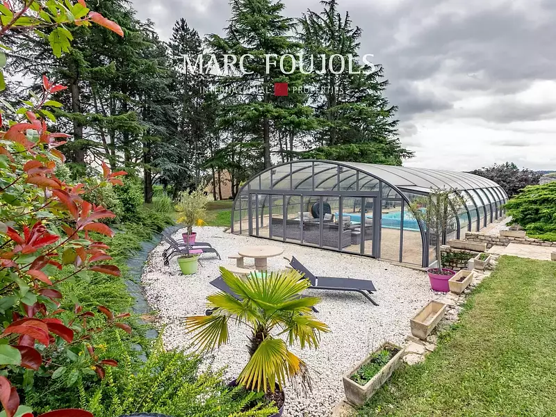 Maison, 240 m²