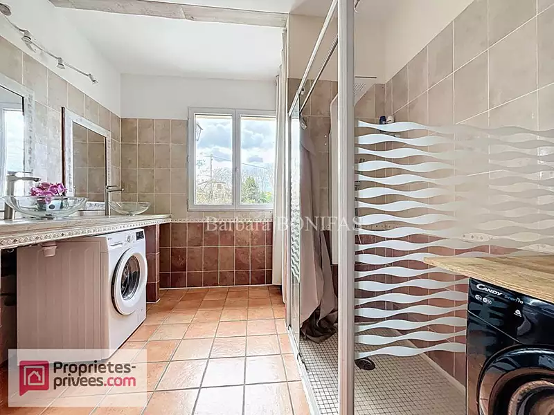 Maison, 384 m²
