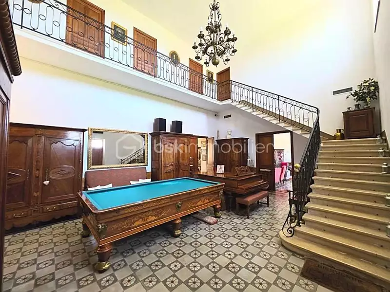 Maison, 387 m²
