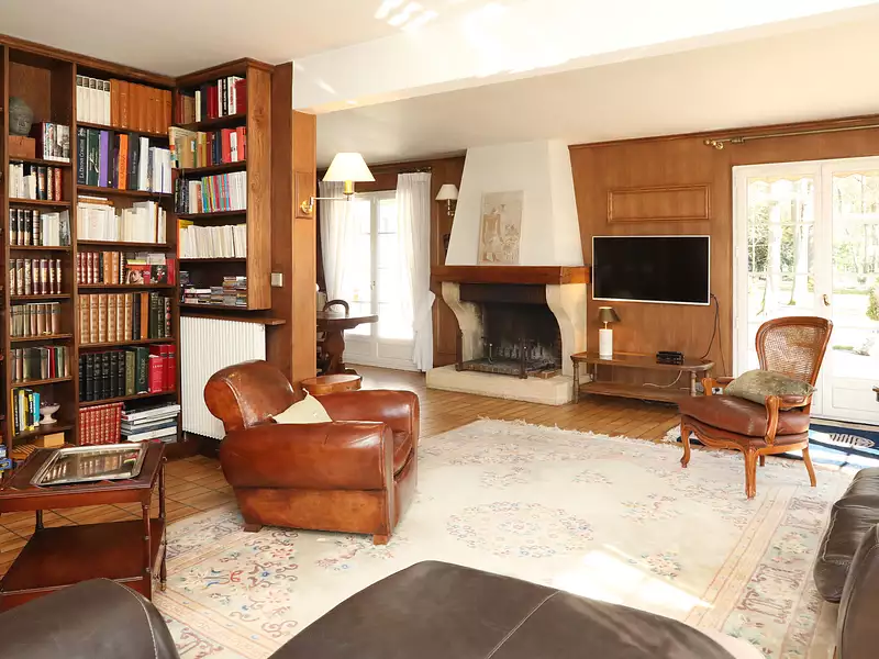 Maison, 228 m²