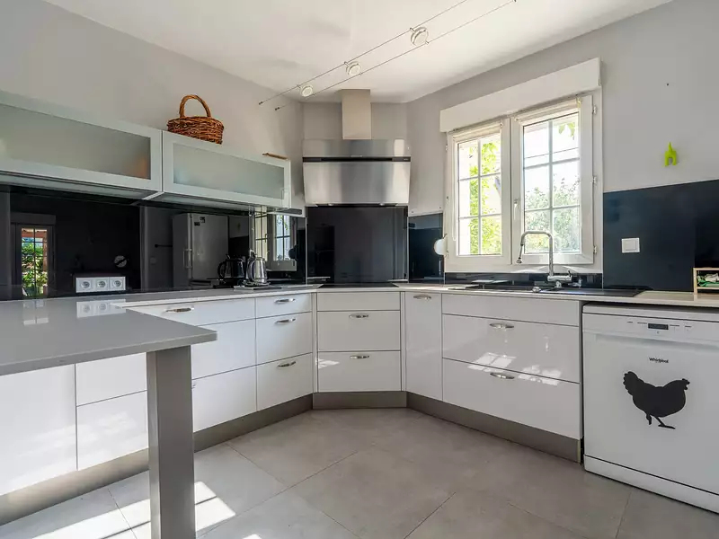 Maison, 195 m²