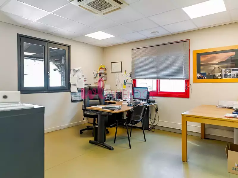 Divers, 1 475 m²