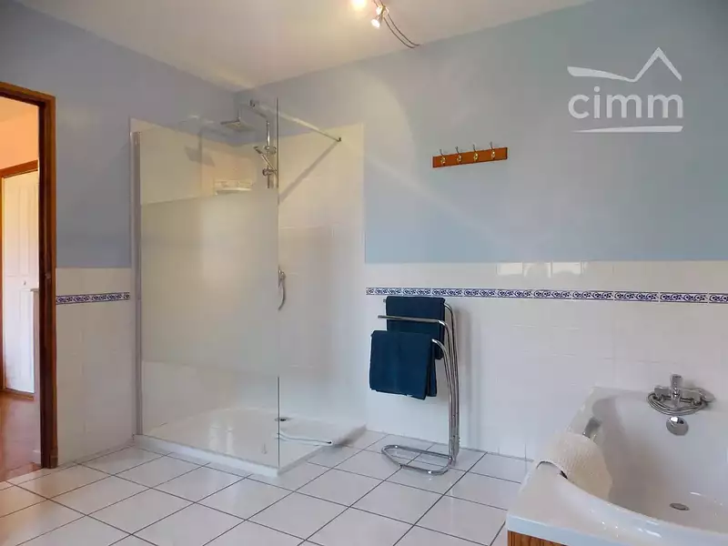 Maison, 165 m²