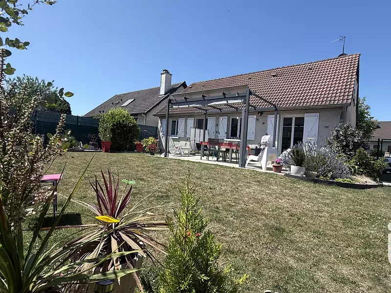 Maison, 115 m²
