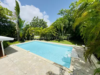 Maison, 226 m²