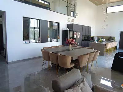 Maison, 272,5 m²