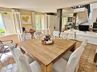 Maison, 201 m²