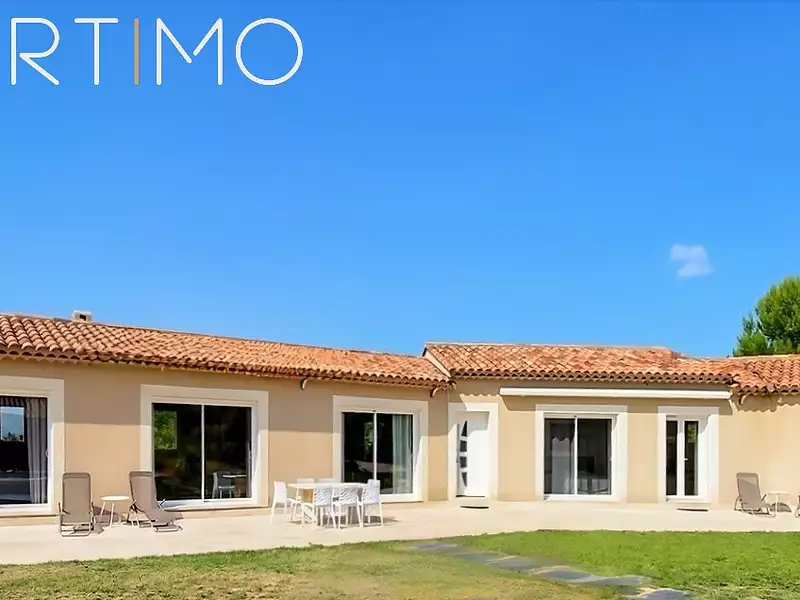 Maison, 220 m²