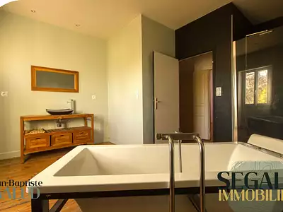 Maison, 230 m²