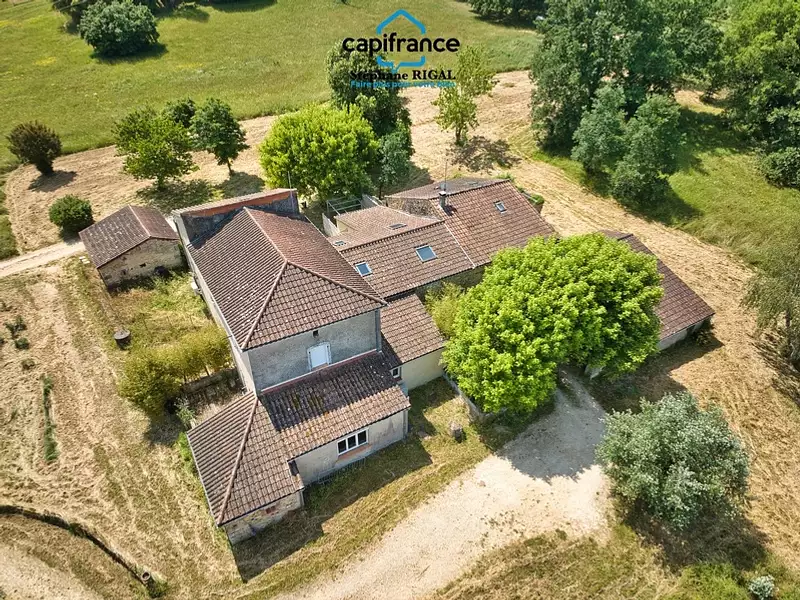 Immeuble, 315 m²