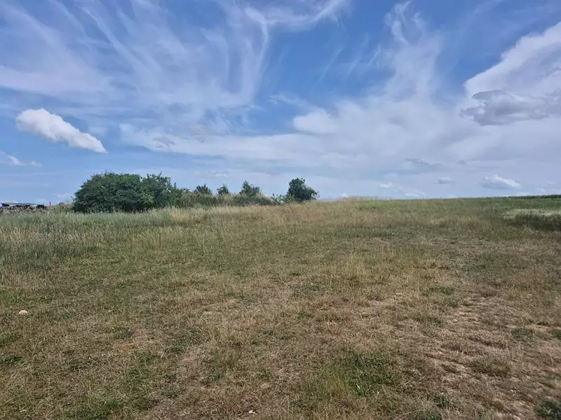Terrain, 1 422 m²
