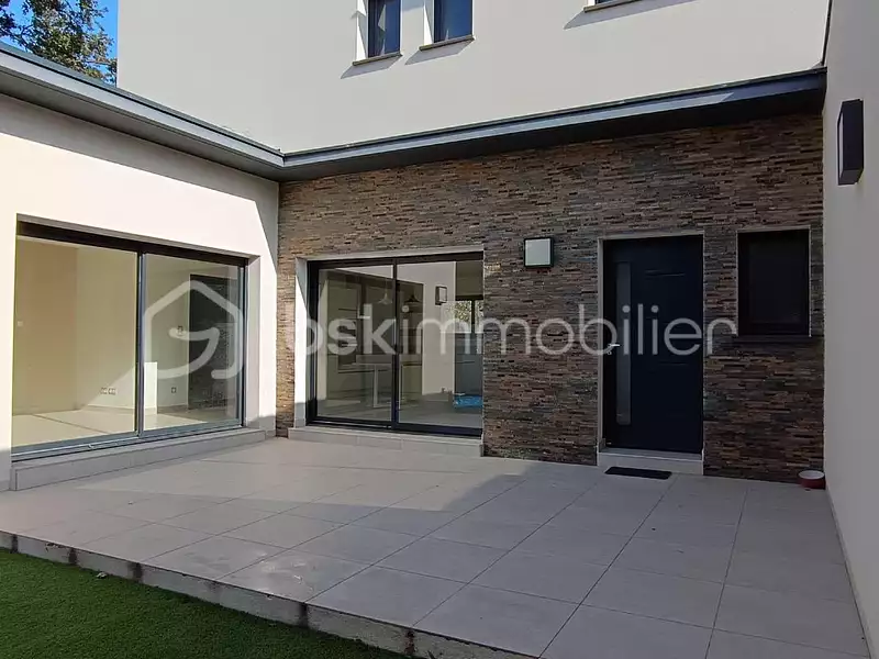 Maison, 121 m²