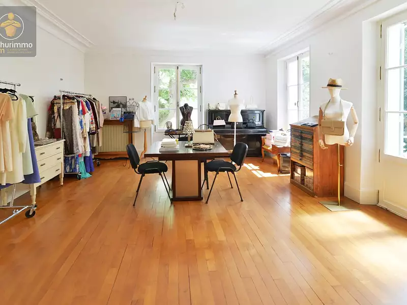 Maison, 333,1 m²