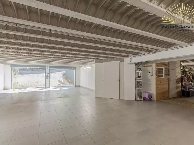 Maison, 180 m²