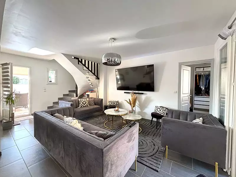 Maison, 114 m²