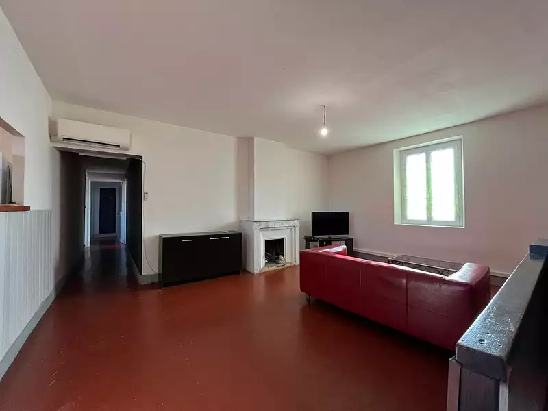 Immeuble, 240 m²