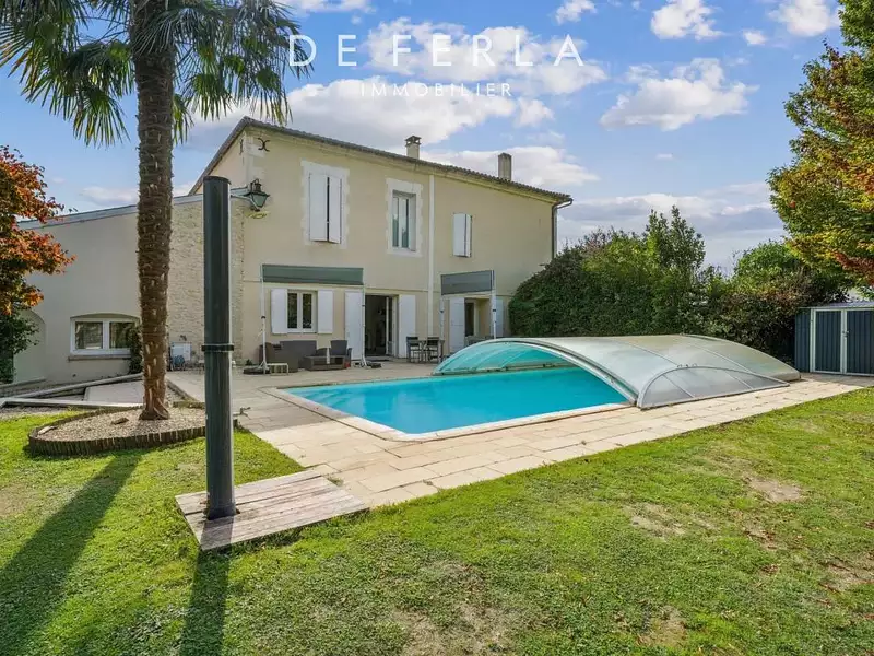 Appartement, 683 m²