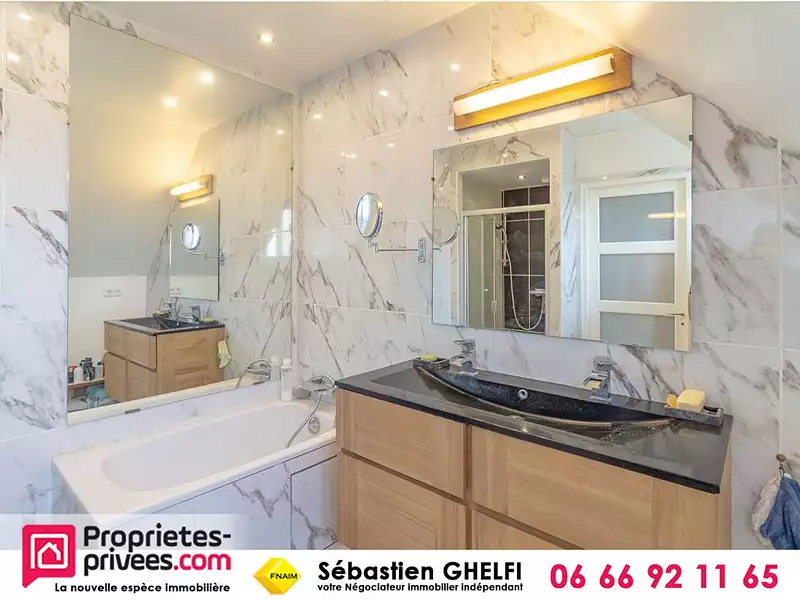 Maison, 198 m²