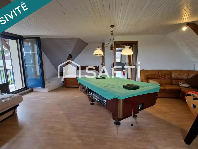 Maison, 216 m²
