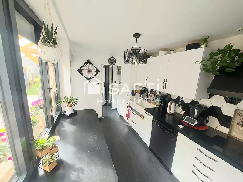 Maison, 167 m²