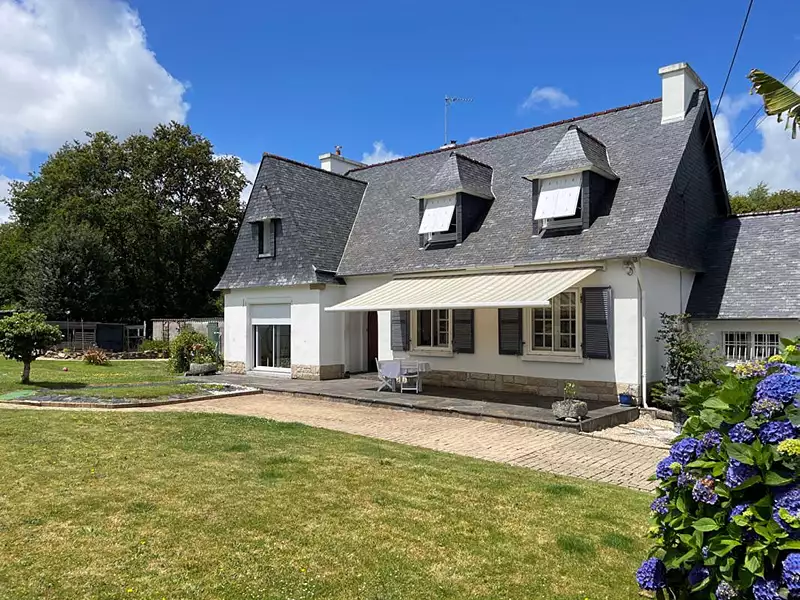 Maison, 151 m²