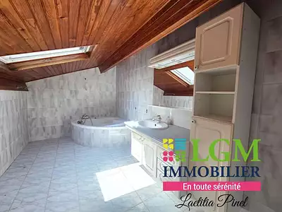 Maison, 204 m²