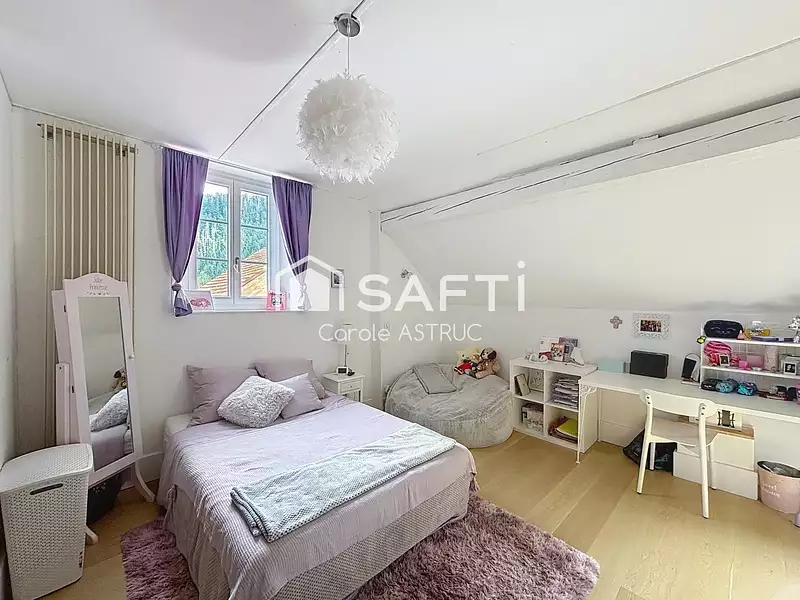 Maison, 280 m²