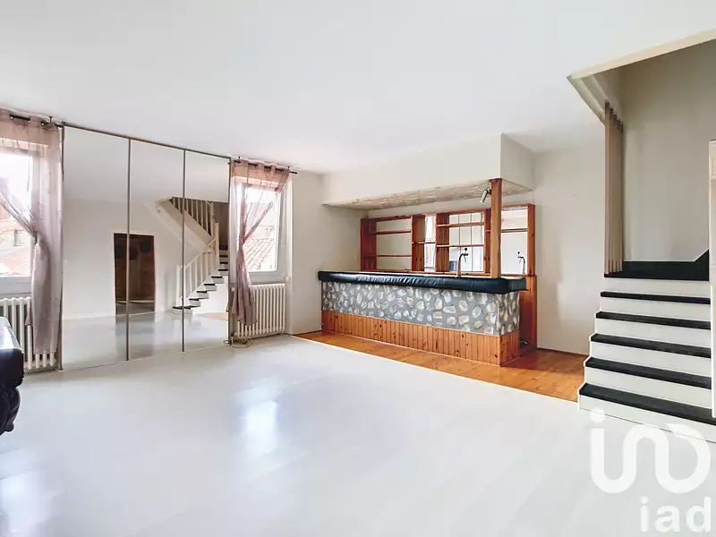 Immeuble, 203 m²