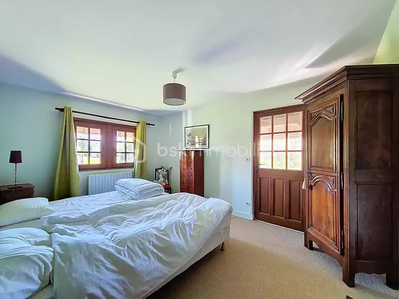 Maison, 255 m²