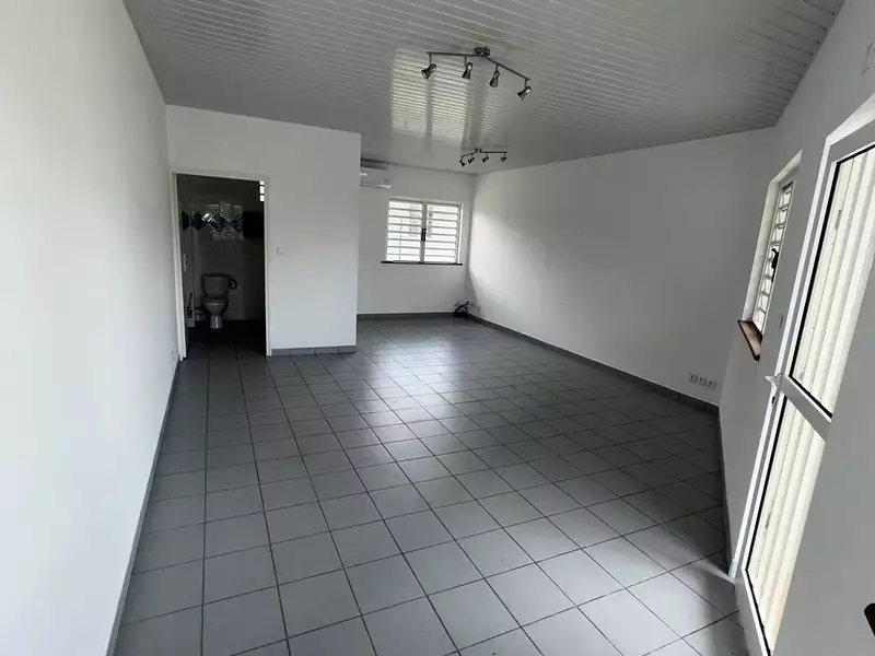 Divers, 35 m²