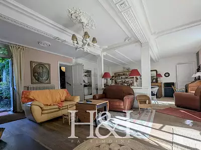 Maison, 220 m²
