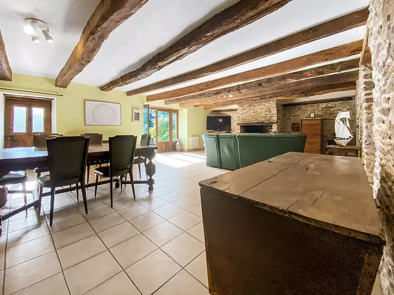 Maison, 163 m²